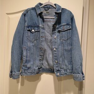 TOPSHOP OVERSIZED DENIM JACKET